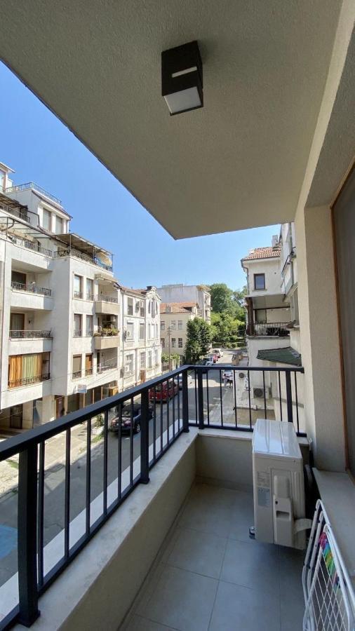 Ferienwohnung Stella&Gaby Burgas City Exterior foto